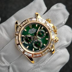 ROLEX デイトナ 116528 バゲットダイヤベゼル＋グリーン文字盤製作 完成致しました！