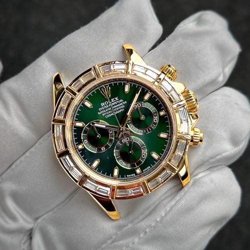 ROLEX デイトナ 116528 バゲットダイヤベゼル+グリーン文字盤製作 完成致しました!