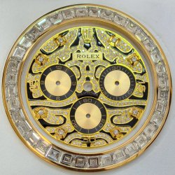 ダイヤベゼル・文字盤セットでオーダー可能で御座います!