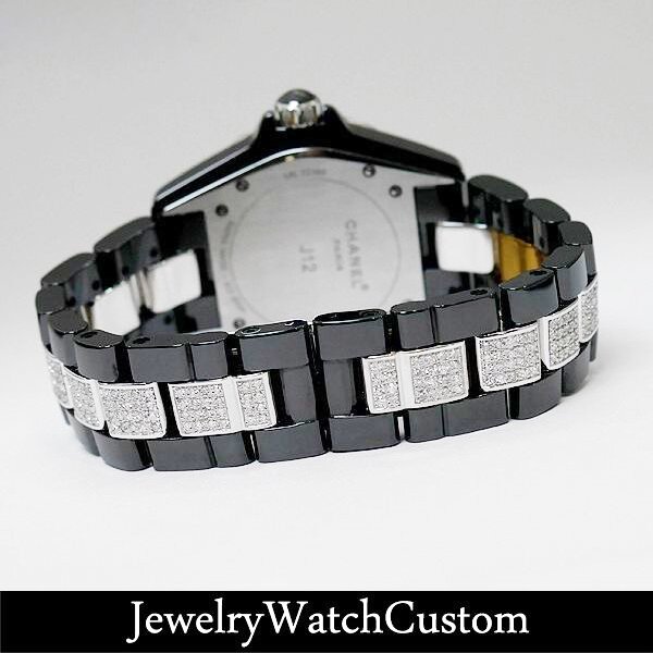 CHANEL J12のケースバックとブレスレットコマのアフターダイヤ